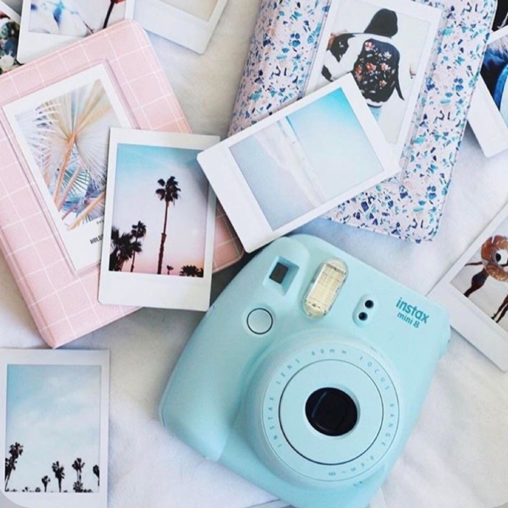 Blue Polaroid Camera - Picture 2 of 4